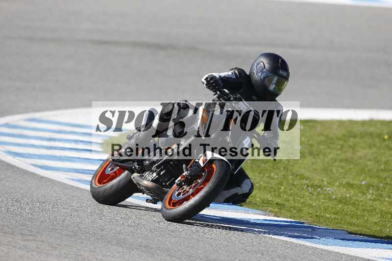 /02 28.-31.01.2025 Moto Center Thun Jerez/gruen-green/4